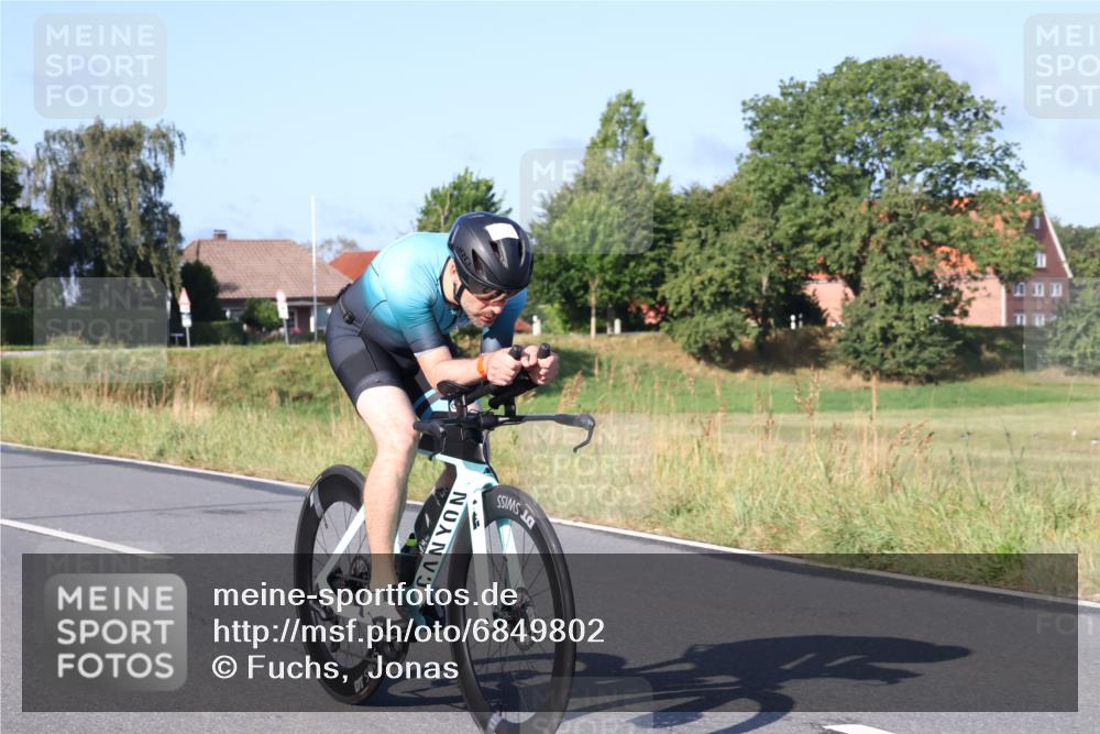 25.08.2024 - Elbe Triathlon Hamburg Fuchs,  Jonas http://msf.ph/oto/6849802 25.08.2024 09:12:31 Radfahren 150, 165, 233, 54 meine-sportfotos.de