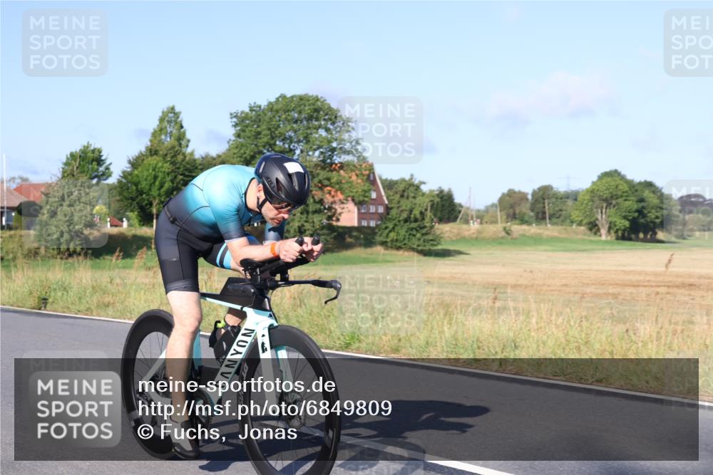 25.08.2024 - Elbe Triathlon Hamburg Fuchs,  Jonas http://msf.ph/oto/6849809 25.08.2024 09:12:32 Radfahren 150, 165, 233, 54 meine-sportfotos.de