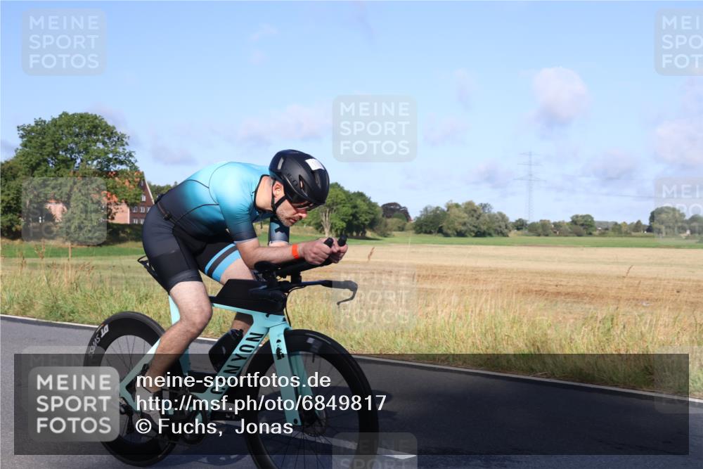 25.08.2024 - Elbe Triathlon Hamburg Fuchs,  Jonas http://msf.ph/oto/6849817 25.08.2024 09:12:32 Radfahren 150, 165, 233, 54 meine-sportfotos.de