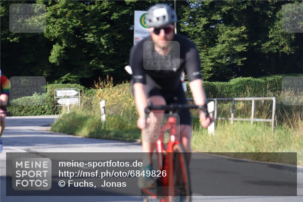 25.08.2024 - Elbe Triathlon Hamburg Fuchs,  Jonas http://msf.ph/oto/6849826 25.08.2024 09:12:34 Radfahren 150, 165, 233, 54 meine-sportfotos.de