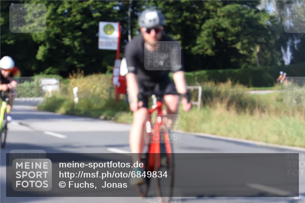 25.08.2024 - Elbe Triathlon Hamburg Fuchs,  Jonas http://msf.ph/oto/6849834 25.08.2024 09:12:35 Radfahren 165, 233, 54, 290 meine-sportfotos.de