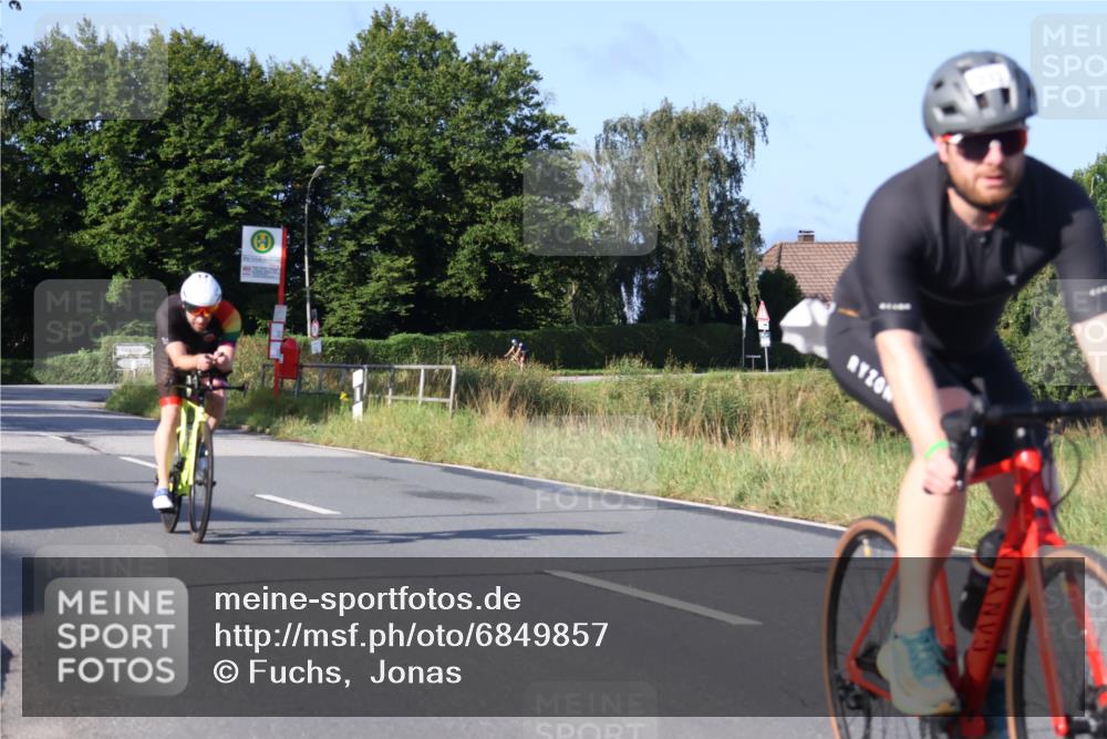 25.08.2024 - Elbe Triathlon Hamburg Fuchs,  Jonas http://msf.ph/oto/6849857 25.08.2024 09:12:35 Radfahren 165, 233, 54, 290 meine-sportfotos.de
