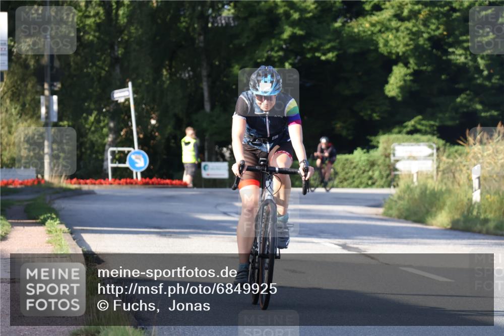 25.08.2024 - Elbe Triathlon Hamburg Fuchs,  Jonas http://msf.ph/oto/6849925 25.08.2024 09:12:46 Radfahren 290, 154 meine-sportfotos.de