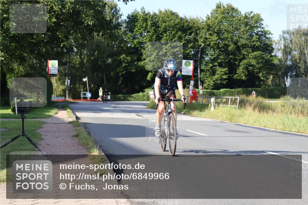 25.08.2024 - Elbe Triathlon Hamburg Fuchs,  Jonas http://msf.ph/oto/6849966 25.08.2024 09:12:47 Radfahren 290, 154 meine-sportfotos.de