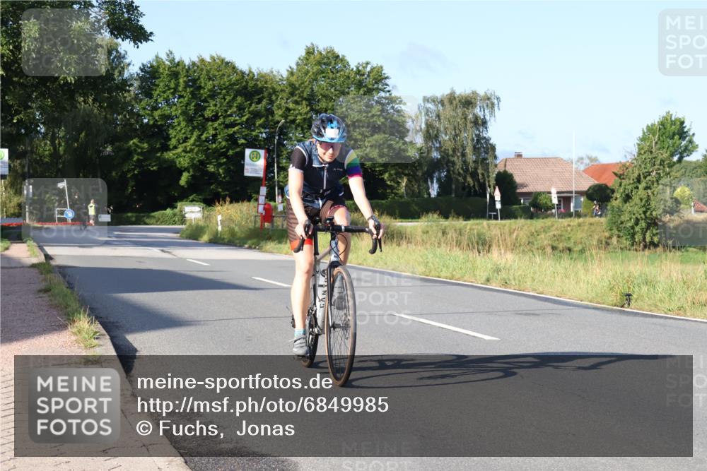 25.08.2024 - Elbe Triathlon Hamburg Fuchs,  Jonas http://msf.ph/oto/6849985 25.08.2024 09:12:47 Radfahren 290, 154 meine-sportfotos.de