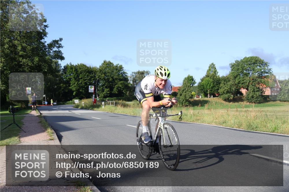25.08.2024 - Elbe Triathlon Hamburg Fuchs,  Jonas http://msf.ph/oto/6850189 25.08.2024 09:13:16 Radfahren 41, 69 meine-sportfotos.de