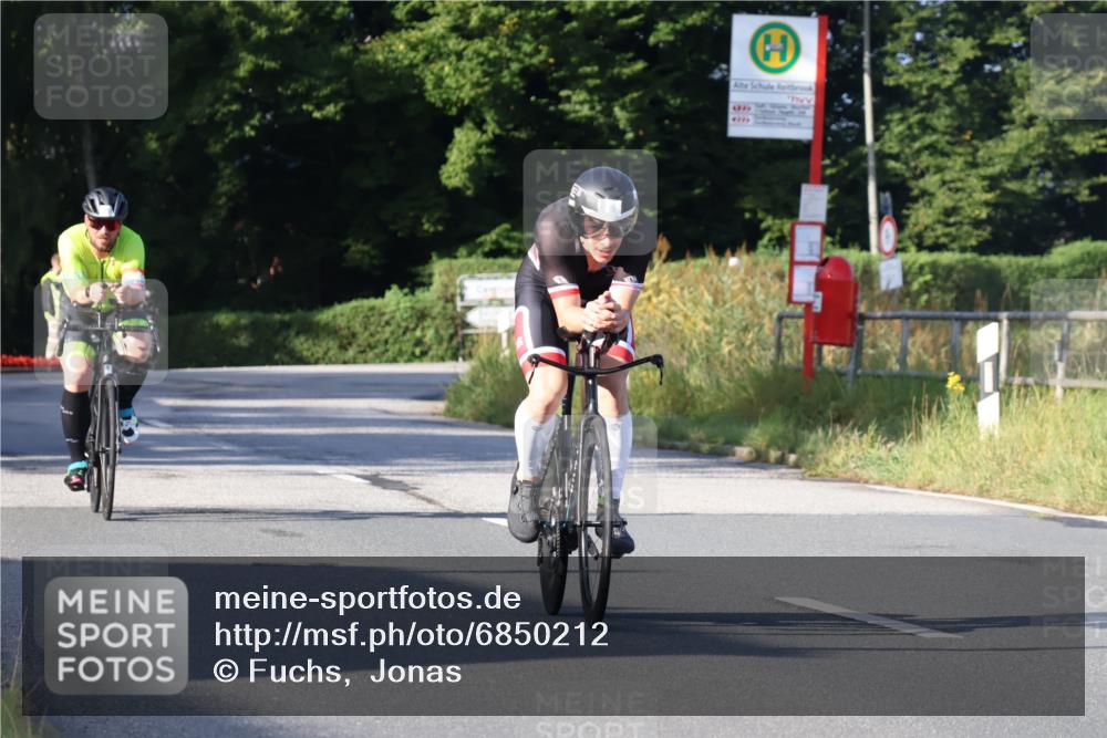 25.08.2024 - Elbe Triathlon Hamburg Fuchs,  Jonas http://msf.ph/oto/6850212 25.08.2024 09:13:22 Radfahren 65, 251 meine-sportfotos.de