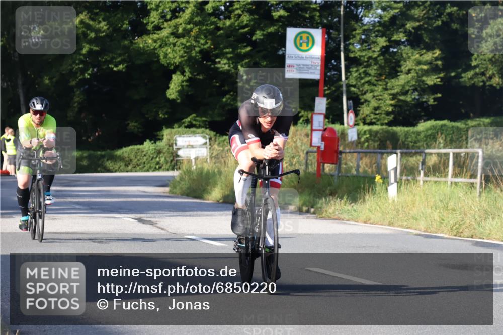 25.08.2024 - Elbe Triathlon Hamburg Fuchs,  Jonas http://msf.ph/oto/6850220 25.08.2024 09:13:23 Radfahren 65, 251 meine-sportfotos.de