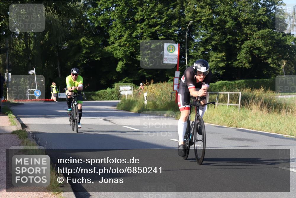 25.08.2024 - Elbe Triathlon Hamburg Fuchs,  Jonas http://msf.ph/oto/6850241 25.08.2024 09:13:23 Radfahren 65, 251 meine-sportfotos.de