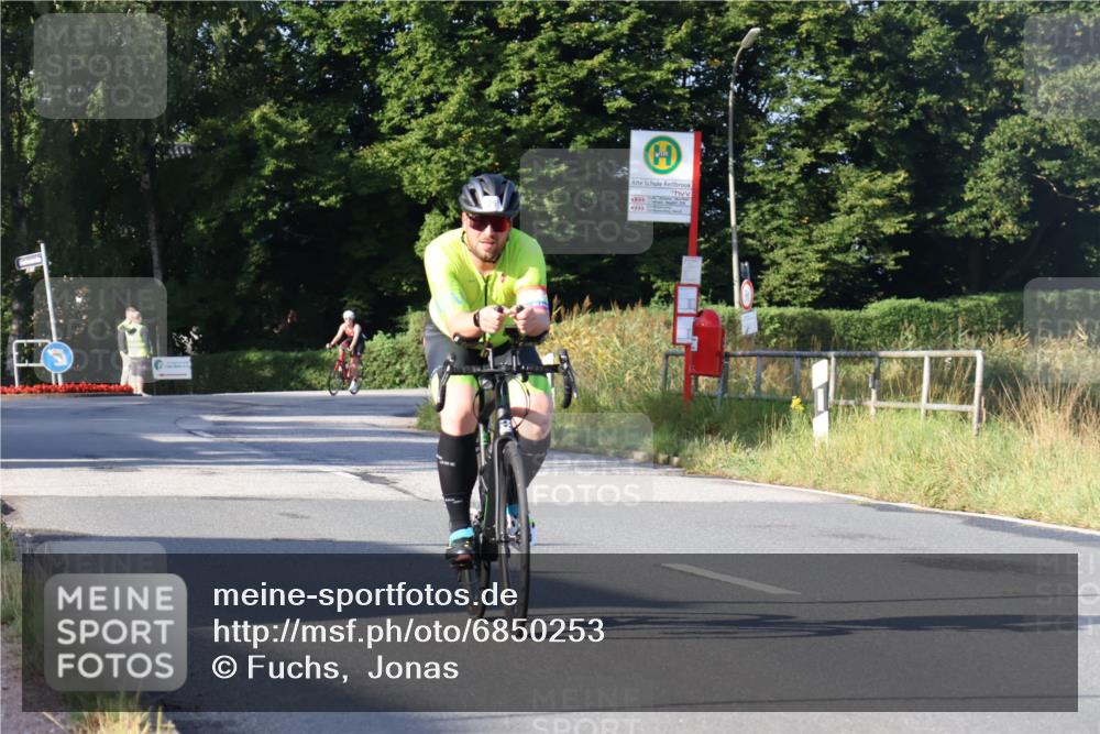 25.08.2024 - Elbe Triathlon Hamburg Fuchs,  Jonas http://msf.ph/oto/6850253 25.08.2024 09:13:24 Radfahren 65, 251 meine-sportfotos.de