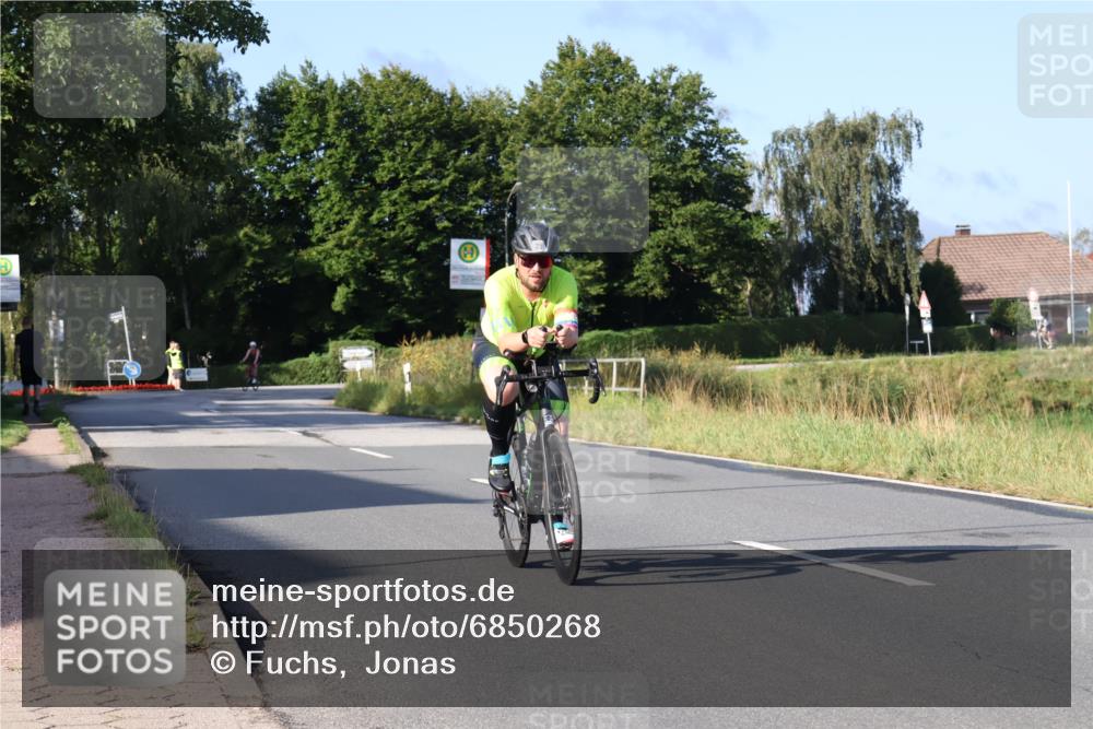 25.08.2024 - Elbe Triathlon Hamburg Fuchs,  Jonas http://msf.ph/oto/6850268 25.08.2024 09:13:24 Radfahren 65, 251 meine-sportfotos.de