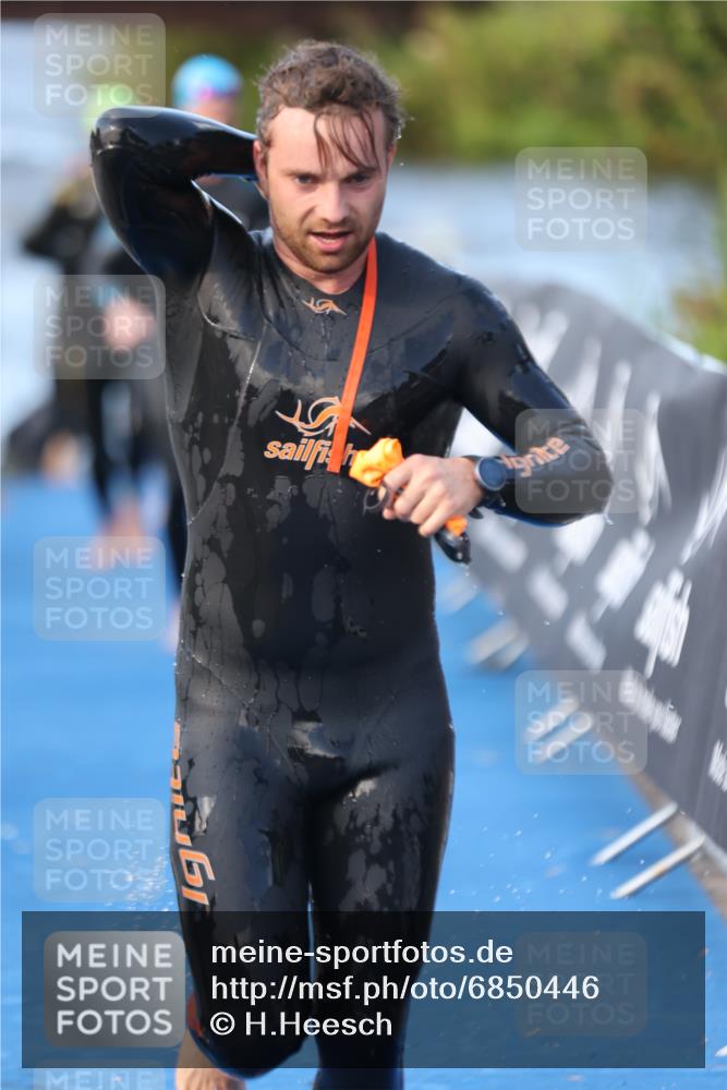 25.08.2024 - Elbe Triathlon Hamburg H.Heesch http://msf.ph/oto/6850446 25.08.2024 08:58:40 Schwimmen 208, 211, 236, 241, 243, 266, 283, 294, 308, 313 meine-sportfotos.de