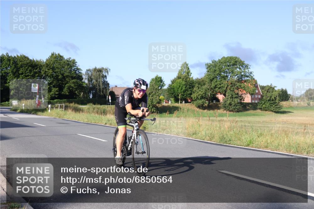 25.08.2024 - Elbe Triathlon Hamburg Fuchs,  Jonas http://msf.ph/oto/6850564 25.08.2024 09:13:45 Radfahren 55, 143 meine-sportfotos.de