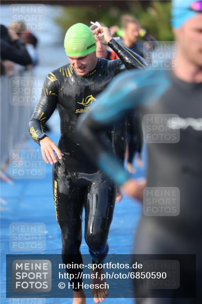 25.08.2024 - Elbe Triathlon Hamburg H.Heesch http://msf.ph/oto/6850590 25.08.2024 08:58:44 Schwimmen 203, 208, 211, 236, 241, 243, 266, 283, 294, 308, 313 meine-sportfotos.de