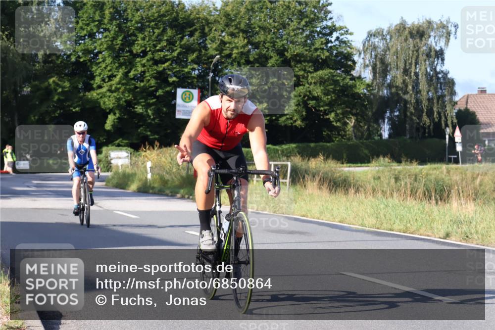 25.08.2024 - Elbe Triathlon Hamburg Fuchs,  Jonas http://msf.ph/oto/6850864 25.08.2024 09:14:15 Radfahren 163, 385, 271, 305, 175 meine-sportfotos.de