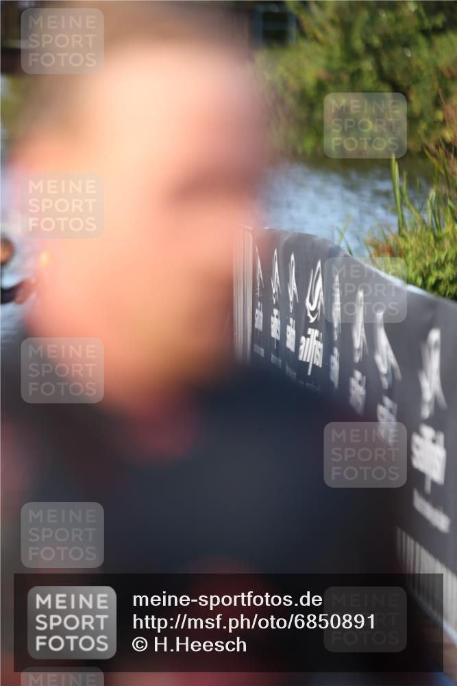 25.08.2024 - Elbe Triathlon Hamburg H.Heesch http://msf.ph/oto/6850891 25.08.2024 08:58:50 Schwimmen 203, 208, 211, 236, 241, 266, 283, 294, 313 meine-sportfotos.de