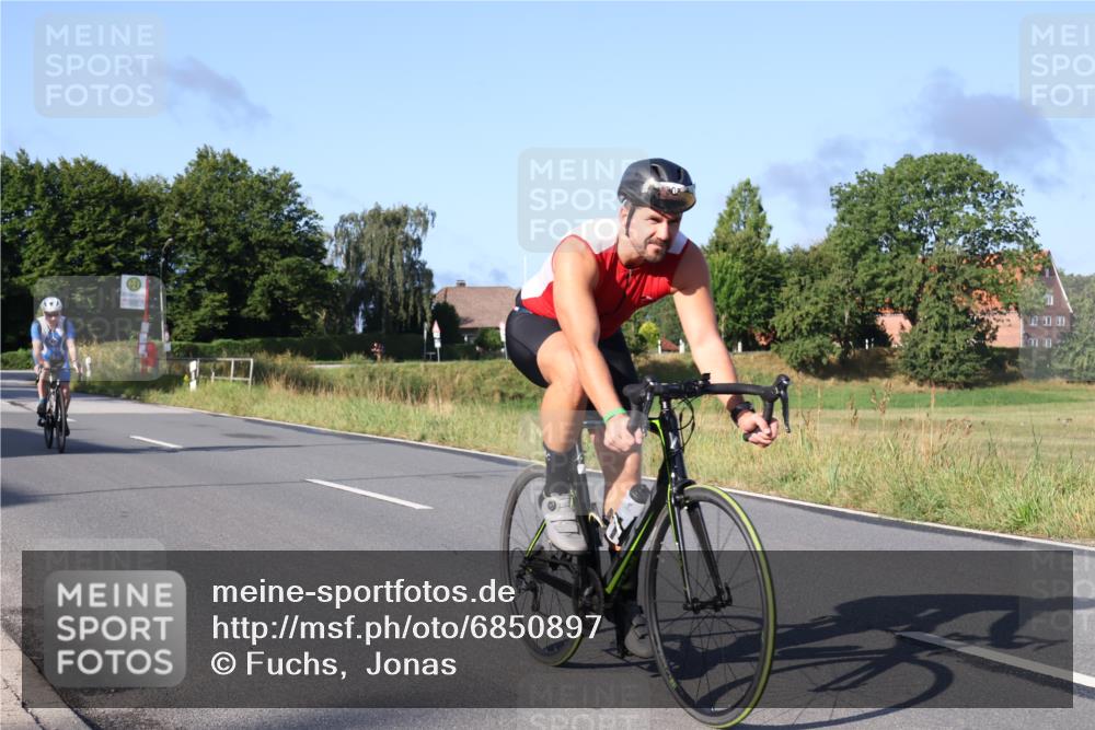 25.08.2024 - Elbe Triathlon Hamburg Fuchs,  Jonas http://msf.ph/oto/6850897 25.08.2024 09:14:15 Radfahren 163, 385, 271, 305, 175 meine-sportfotos.de