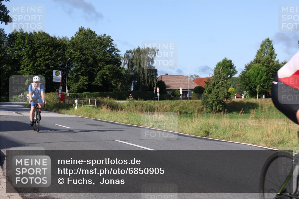 25.08.2024 - Elbe Triathlon Hamburg Fuchs,  Jonas http://msf.ph/oto/6850905 25.08.2024 09:14:15 Radfahren 163, 385, 271, 305, 175 meine-sportfotos.de