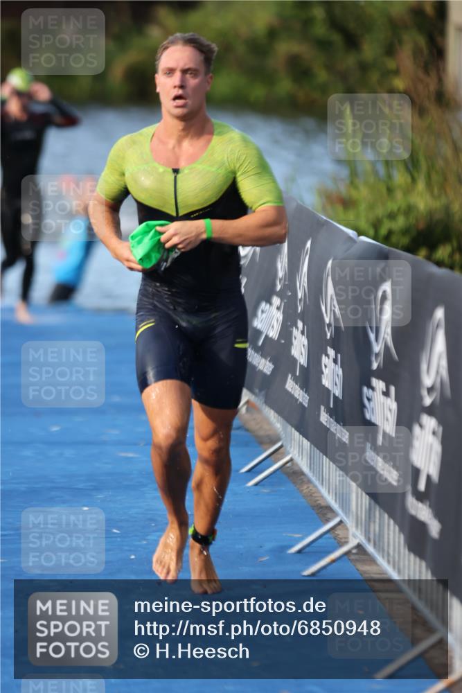 25.08.2024 - Elbe Triathlon Hamburg H.Heesch http://msf.ph/oto/6850948 25.08.2024 08:58:54 Schwimmen 203, 208, 211, 237, 241, 266, 283, 294, 313 meine-sportfotos.de