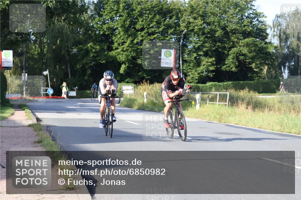 25.08.2024 - Elbe Triathlon Hamburg Fuchs,  Jonas http://msf.ph/oto/6850982 25.08.2024 09:14:23 Radfahren 239, 113 meine-sportfotos.de