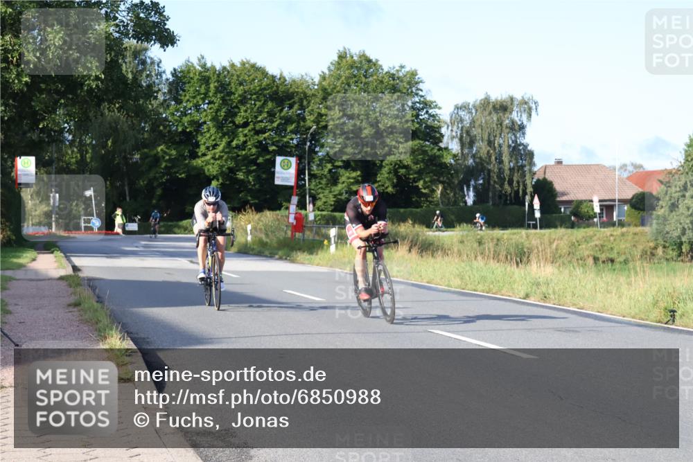 25.08.2024 - Elbe Triathlon Hamburg Fuchs,  Jonas http://msf.ph/oto/6850988 25.08.2024 09:14:24 Radfahren 239, 113 meine-sportfotos.de