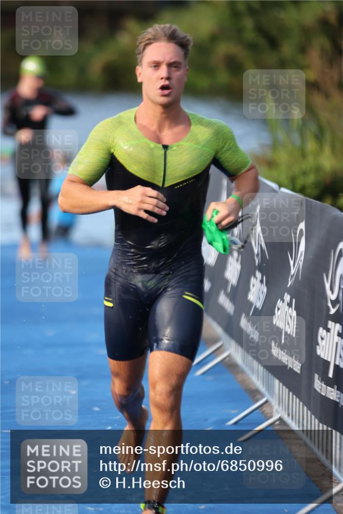 25.08.2024 - Elbe Triathlon Hamburg H.Heesch http://msf.ph/oto/6850996 25.08.2024 08:58:54 Schwimmen 203, 208, 211, 237, 241, 266, 283, 294, 313 meine-sportfotos.de