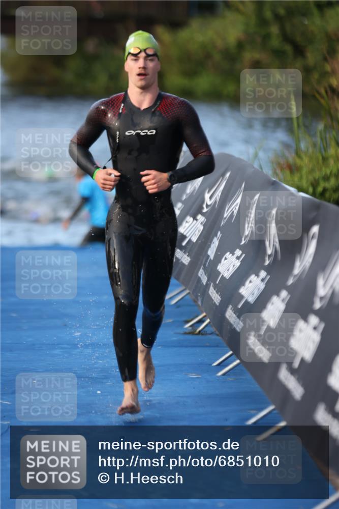25.08.2024 - Elbe Triathlon Hamburg H.Heesch http://msf.ph/oto/6851010 25.08.2024 08:58:58 Schwimmen 203, 208, 211, 237, 241, 266, 283, 294, 298, 313 meine-sportfotos.de