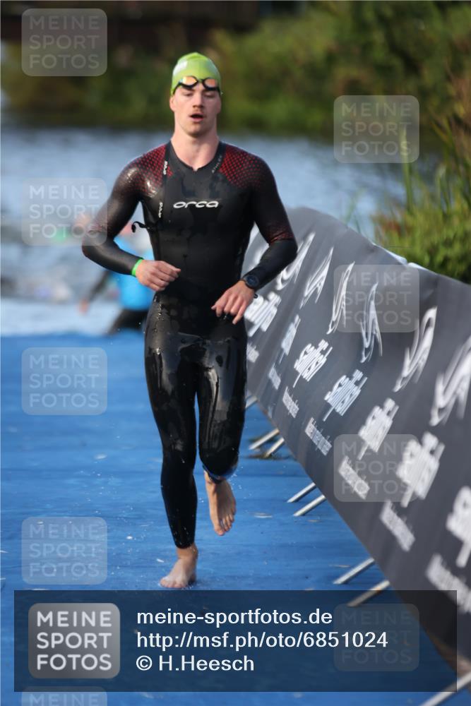 25.08.2024 - Elbe Triathlon Hamburg H.Heesch http://msf.ph/oto/6851024 25.08.2024 08:58:58 Schwimmen 203, 208, 211, 237, 241, 266, 283, 294, 298, 313 meine-sportfotos.de