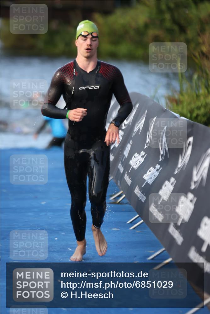 25.08.2024 - Elbe Triathlon Hamburg H.Heesch http://msf.ph/oto/6851029 25.08.2024 08:58:58 Schwimmen 203, 208, 211, 237, 241, 266, 283, 294, 298, 313 meine-sportfotos.de
