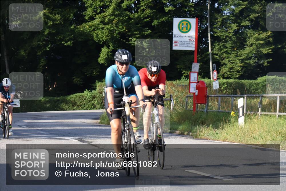 25.08.2024 - Elbe Triathlon Hamburg Fuchs,  Jonas http://msf.ph/oto/6851082 25.08.2024 09:14:31 Radfahren 90, 136, 403, 250 meine-sportfotos.de