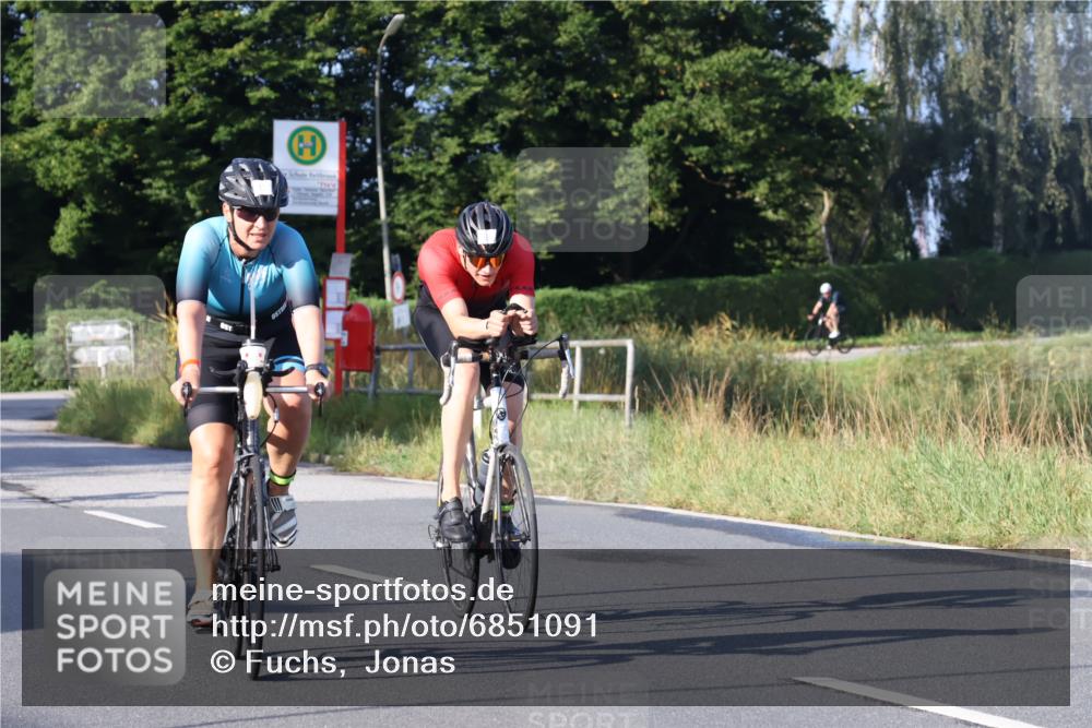 25.08.2024 - Elbe Triathlon Hamburg Fuchs,  Jonas http://msf.ph/oto/6851091 25.08.2024 09:14:31 Radfahren 90, 136, 403, 250 meine-sportfotos.de