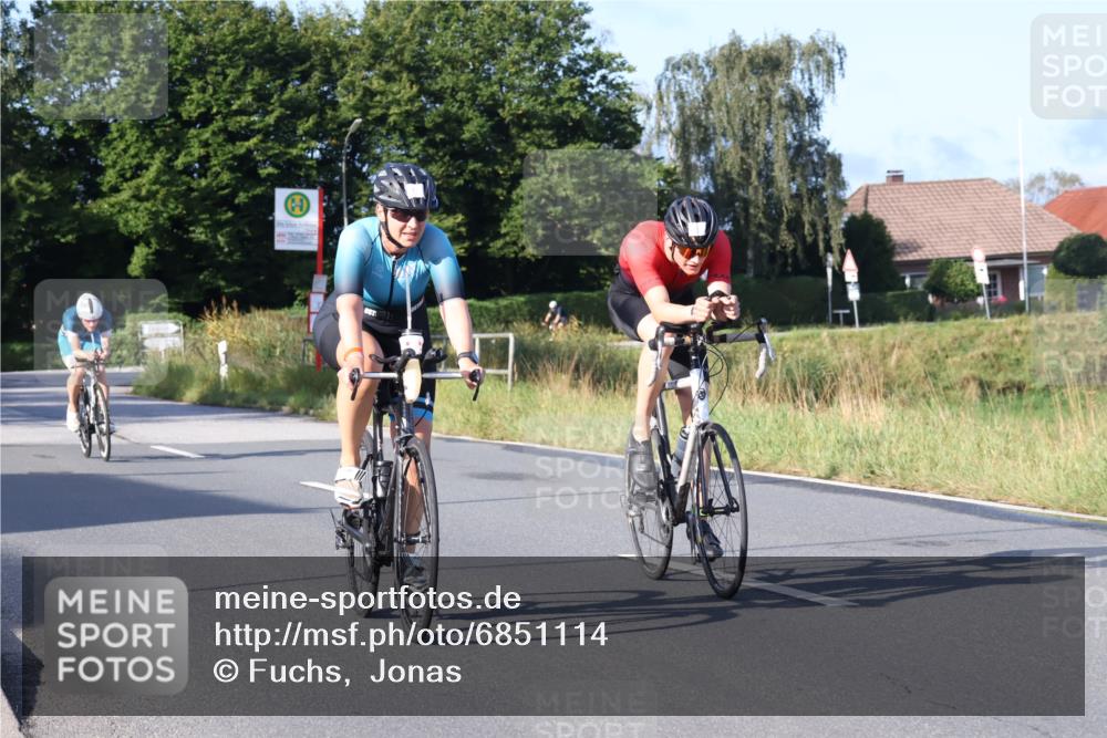 25.08.2024 - Elbe Triathlon Hamburg Fuchs,  Jonas http://msf.ph/oto/6851114 25.08.2024 09:14:32 Radfahren 90, 136, 403, 250 meine-sportfotos.de