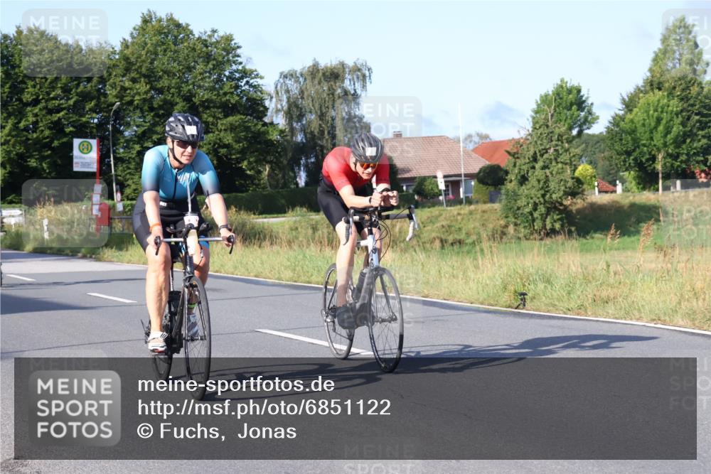 25.08.2024 - Elbe Triathlon Hamburg Fuchs,  Jonas http://msf.ph/oto/6851122 25.08.2024 09:14:32 Radfahren 90, 136, 403, 250 meine-sportfotos.de