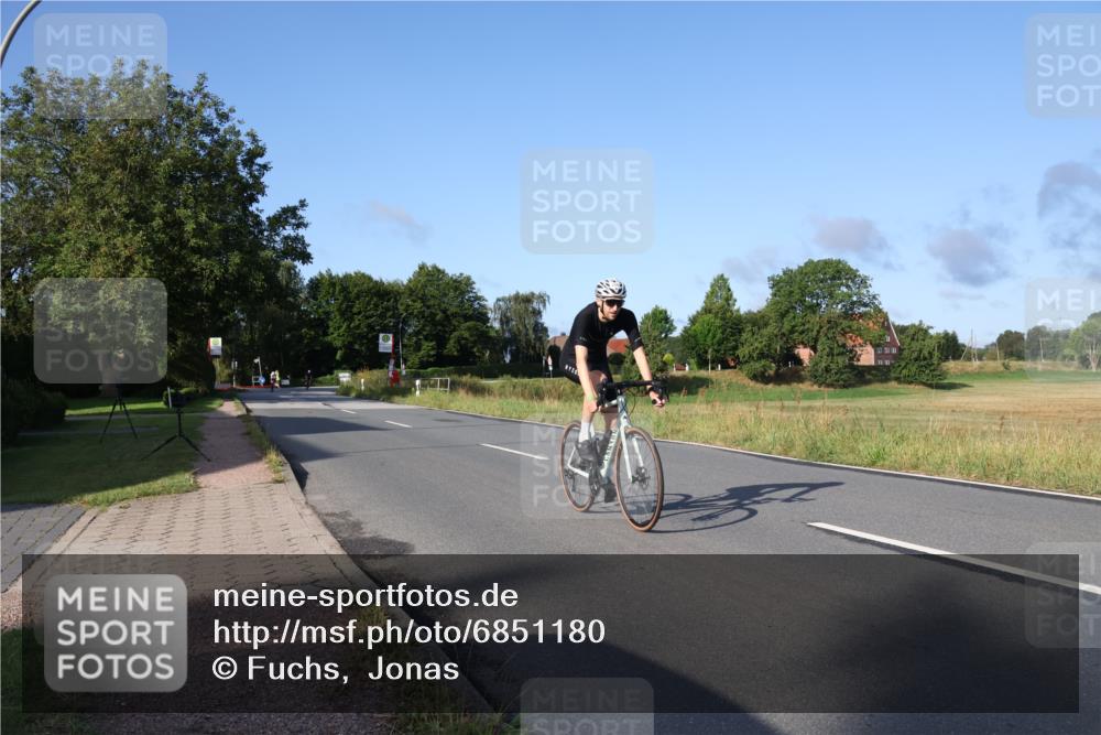 25.08.2024 - Elbe Triathlon Hamburg Fuchs,  Jonas http://msf.ph/oto/6851180 25.08.2024 09:14:35 Radfahren 90, 136, 403, 250 meine-sportfotos.de