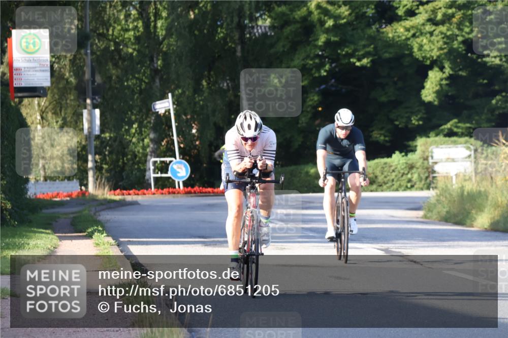 25.08.2024 - Elbe Triathlon Hamburg Fuchs,  Jonas http://msf.ph/oto/6851205 25.08.2024 09:14:40 Radfahren 250, 147, 219 meine-sportfotos.de