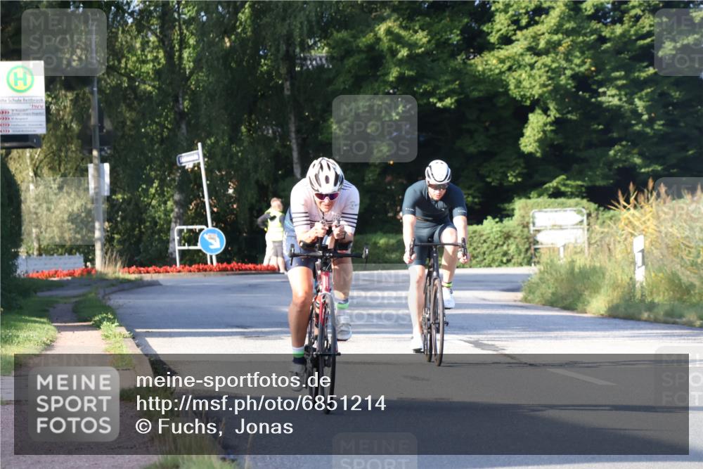 25.08.2024 - Elbe Triathlon Hamburg Fuchs,  Jonas http://msf.ph/oto/6851214 25.08.2024 09:14:40 Radfahren 250, 147, 219 meine-sportfotos.de