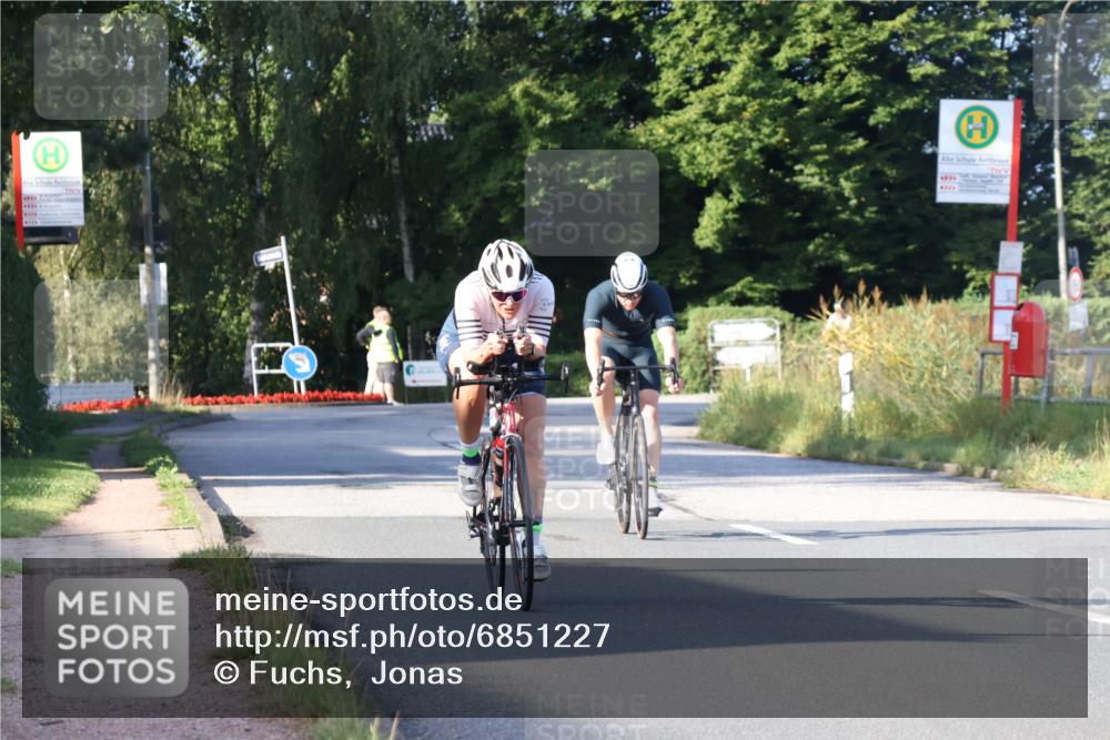 25.08.2024 - Elbe Triathlon Hamburg Fuchs,  Jonas http://msf.ph/oto/6851227 25.08.2024 09:14:41 Radfahren 250, 147, 219 meine-sportfotos.de