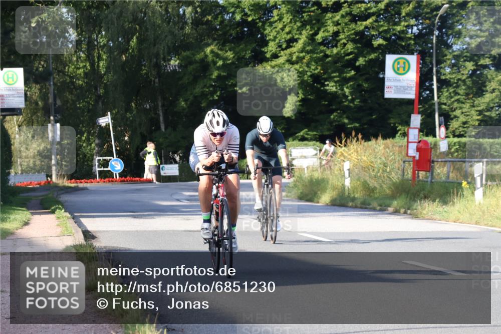 25.08.2024 - Elbe Triathlon Hamburg Fuchs,  Jonas http://msf.ph/oto/6851230 25.08.2024 09:14:41 Radfahren 250, 147, 219 meine-sportfotos.de