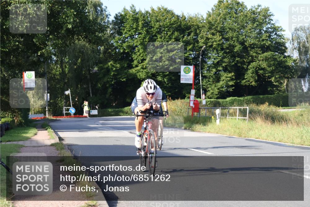 25.08.2024 - Elbe Triathlon Hamburg Fuchs,  Jonas http://msf.ph/oto/6851262 25.08.2024 09:14:41 Radfahren 250, 147, 219 meine-sportfotos.de