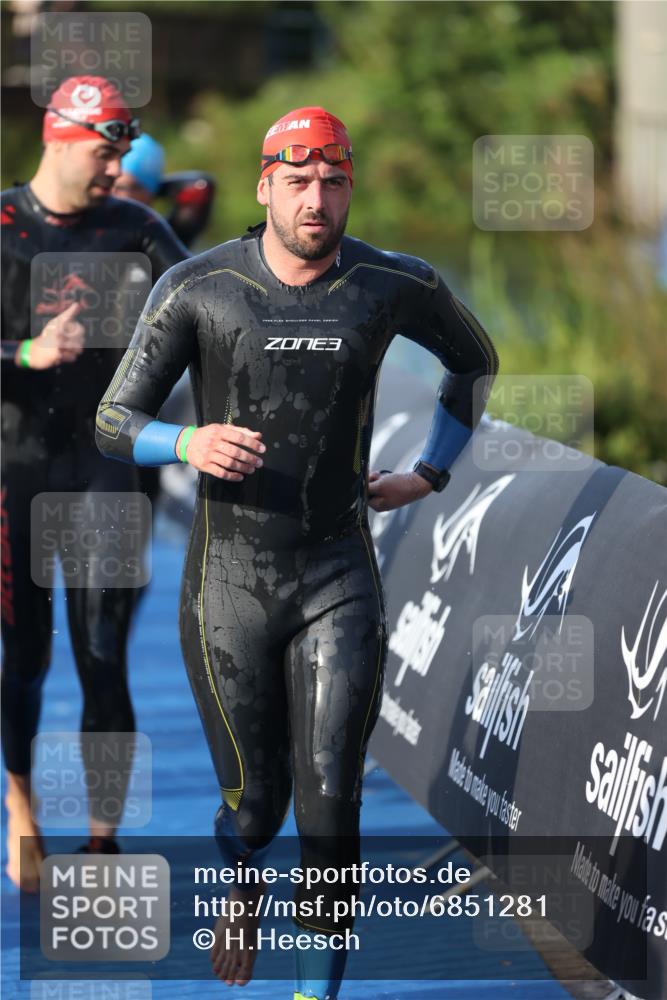 25.08.2024 - Elbe Triathlon Hamburg H.Heesch http://msf.ph/oto/6851281 25.08.2024 08:59:15 Schwimmen 202, 203, 204, 237, 261, 275, 278, 285, 298, 310, 316, 322 meine-sportfotos.de