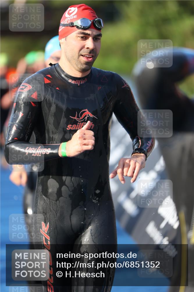 25.08.2024 - Elbe Triathlon Hamburg H.Heesch http://msf.ph/oto/6851352 25.08.2024 08:59:17 Schwimmen 202, 203, 204, 237, 261, 275, 278, 285, 298, 310, 316, 322 meine-sportfotos.de