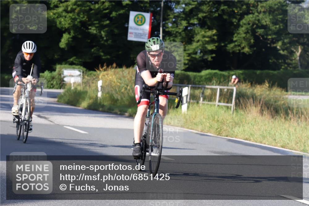 25.08.2024 - Elbe Triathlon Hamburg Fuchs,  Jonas http://msf.ph/oto/6851425 25.08.2024 09:14:58 Radfahren 63, 125, 170 meine-sportfotos.de