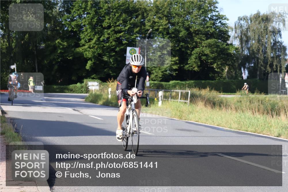 25.08.2024 - Elbe Triathlon Hamburg Fuchs,  Jonas http://msf.ph/oto/6851441 25.08.2024 09:14:59 Radfahren 63, 125, 170 meine-sportfotos.de