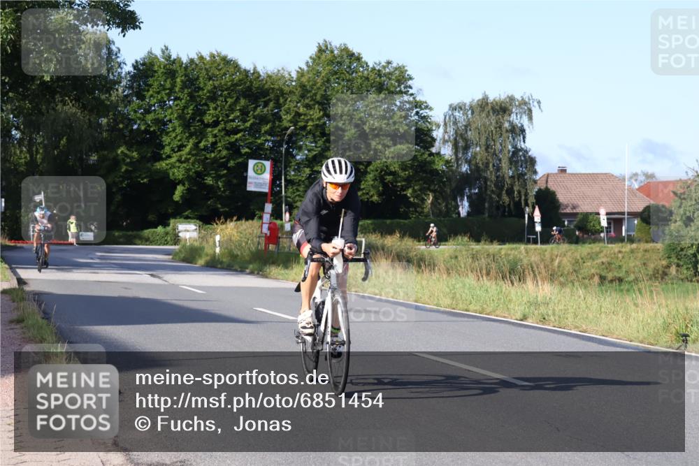 25.08.2024 - Elbe Triathlon Hamburg Fuchs,  Jonas http://msf.ph/oto/6851454 25.08.2024 09:14:59 Radfahren 63, 125, 170 meine-sportfotos.de