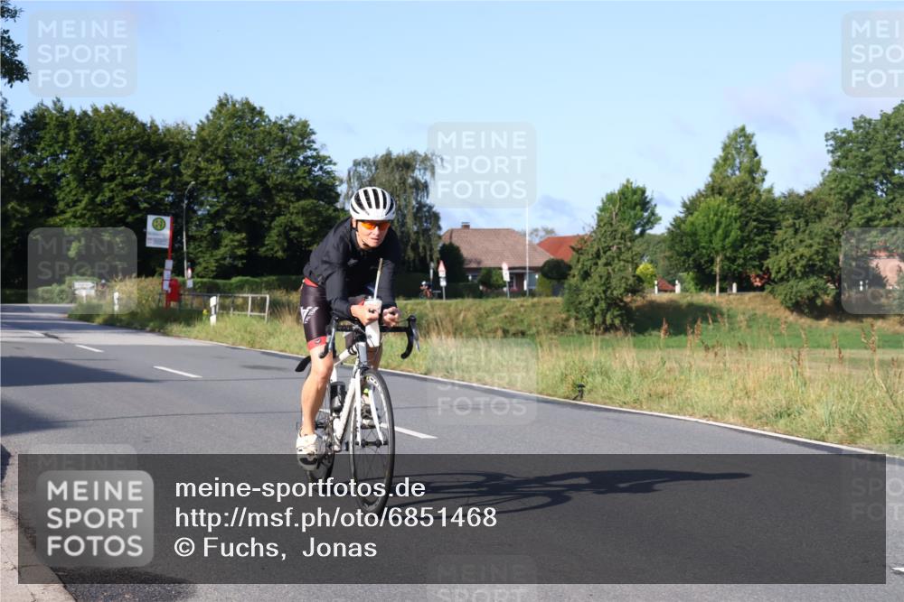 25.08.2024 - Elbe Triathlon Hamburg Fuchs,  Jonas http://msf.ph/oto/6851468 25.08.2024 09:14:59 Radfahren 63, 125, 170 meine-sportfotos.de