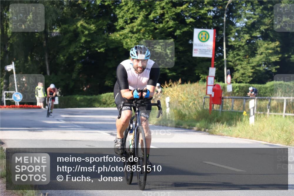 25.08.2024 - Elbe Triathlon Hamburg Fuchs,  Jonas http://msf.ph/oto/6851510 25.08.2024 09:15:01 Radfahren 63, 125, 170, 85 meine-sportfotos.de