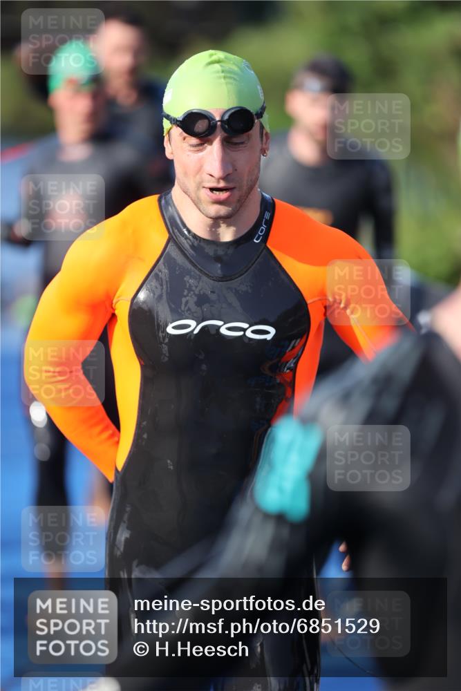 25.08.2024 - Elbe Triathlon Hamburg H.Heesch http://msf.ph/oto/6851529 25.08.2024 08:59:24 Schwimmen 202, 204, 237, 261, 274, 275, 278, 285, 298, 310, 316, 322 meine-sportfotos.de