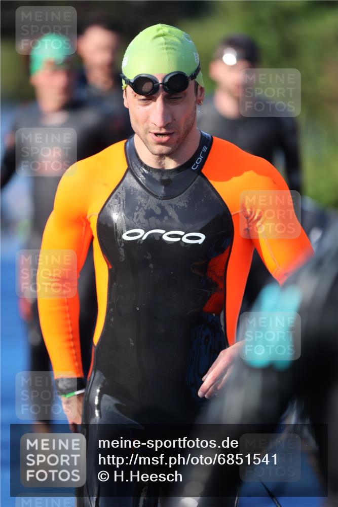 25.08.2024 - Elbe Triathlon Hamburg H.Heesch http://msf.ph/oto/6851541 25.08.2024 08:59:24 Schwimmen 202, 204, 237, 261, 274, 275, 278, 285, 298, 310, 316, 322 meine-sportfotos.de