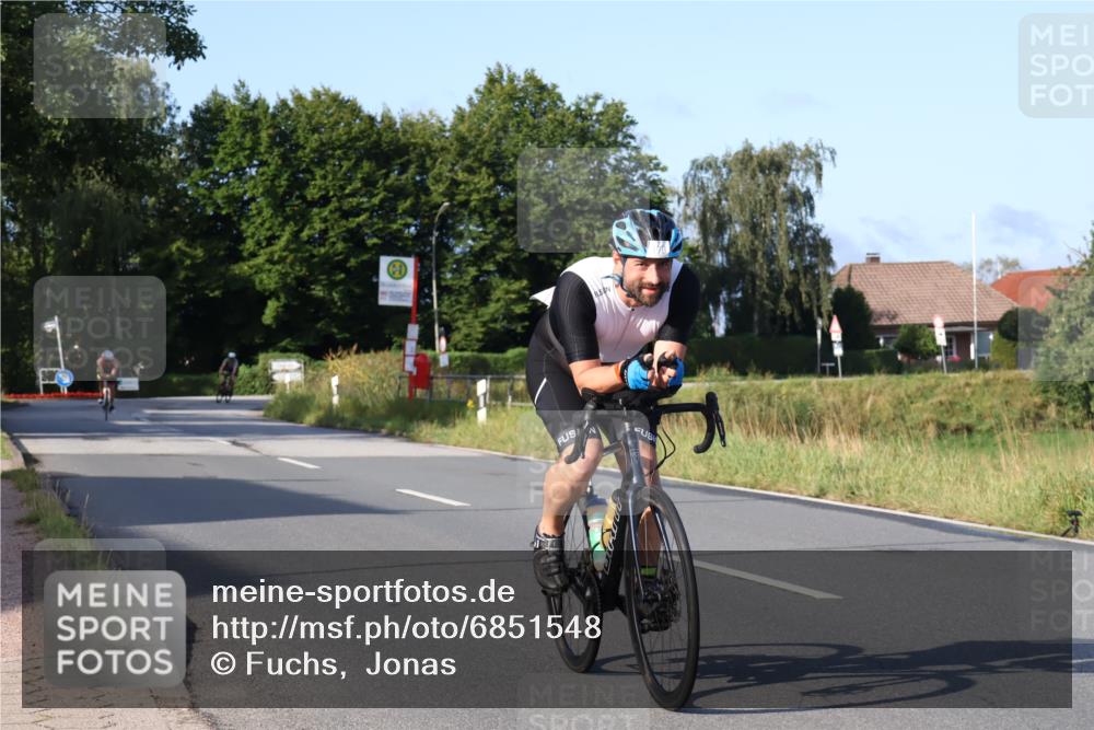 25.08.2024 - Elbe Triathlon Hamburg Fuchs,  Jonas http://msf.ph/oto/6851548 25.08.2024 09:15:02 Radfahren 63, 125, 170, 85, 207 meine-sportfotos.de