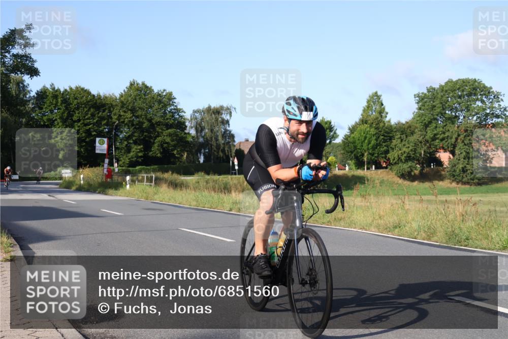 25.08.2024 - Elbe Triathlon Hamburg Fuchs,  Jonas http://msf.ph/oto/6851560 25.08.2024 09:15:02 Radfahren 63, 125, 170, 85, 207 meine-sportfotos.de
